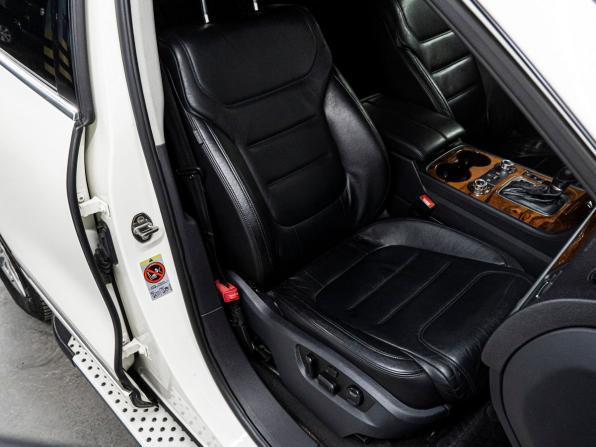 Volkswagen Touareg II с пробегом 2010 года, цена 1 950 000 рублей, 131869 км, внедорожник, Автокод Объявления