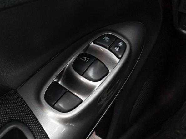 Nissan Juke I с пробегом 2012 года, цена 1 349 000 рублей, 83106 км, внедорожник, Автокод Объявления