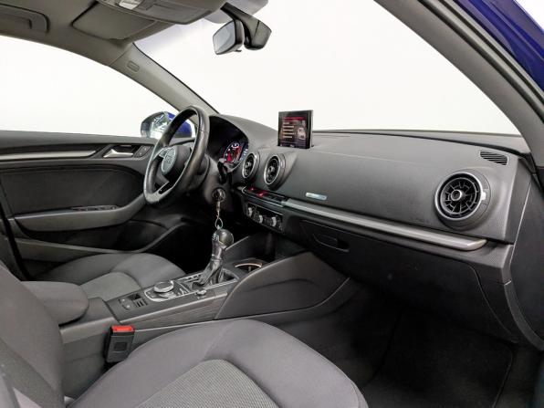 Audi A3 III (8V) Рестайлинг с пробегом 2017 года, цена 1 700 000 рублей, 136010 км, седан, Автокод Объявления