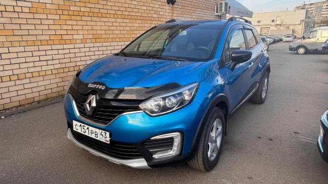Renault Kaptur I с пробегом 2018 года, цена 1 025 000 рублей, 204335 км, внедорожник, Автокод Объявления