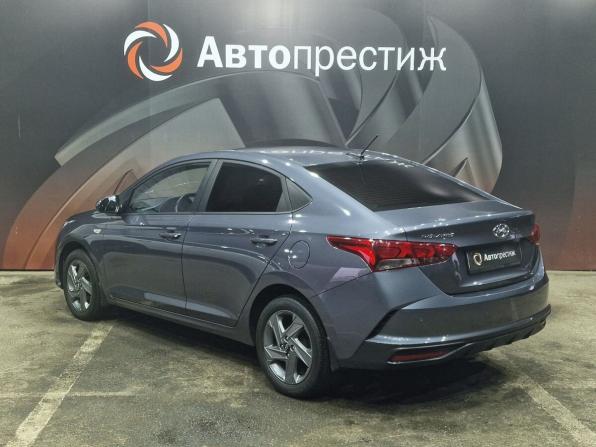 Hyundai Solaris II Рестайлинг с пробегом 2021 года, цена 1 490 000 рублей, 99515 км, седан, Автокод Объявления