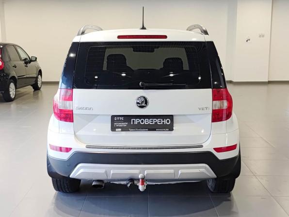 Skoda Yeti I Рестайлинг с пробегом 2017 года, цена 1 420 000 рублей, 146821 км, внедорожник, Автокод Объявления