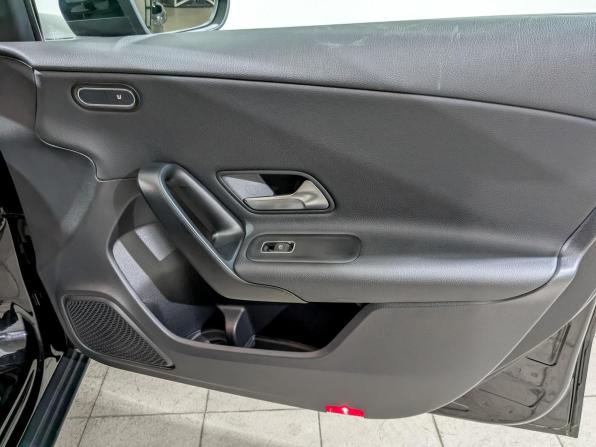 Mercedes-Benz A-Класс IV (W177) с пробегом 2019 года, цена 2 530 000 рублей, 33635 км, хэтчбек, Автокод Объявления