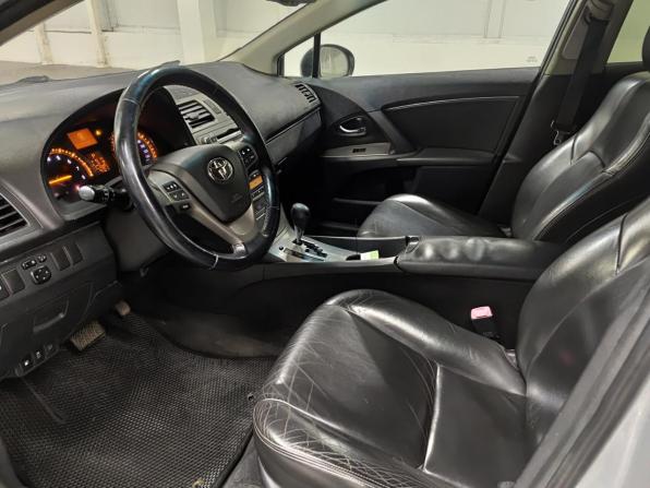 Toyota Avensis III с пробегом 2010 года, цена 965 000 рублей, 275384 км, седан, Автокод Объявления