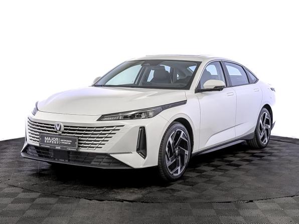 Changan Lamore с пробегом 2024 года, цена 2 319 000 рублей, 178 км, седан, Автокод Объявления