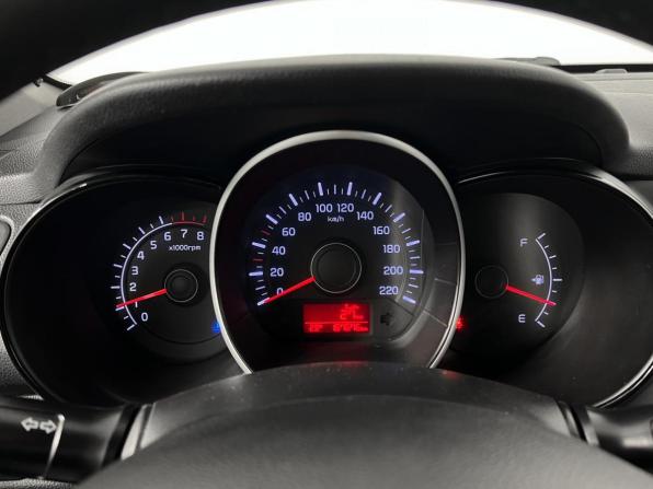 Kia Rio III Рестайлинг с пробегом 2015 года, цена 785 200 рублей, 167676 км, седан, Автокод Объявления