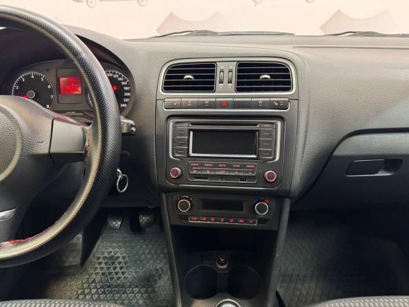 Volkswagen Polo V с пробегом 2013 года, цена 765 000 рублей, 206140 км, седан, Автокод Объявления