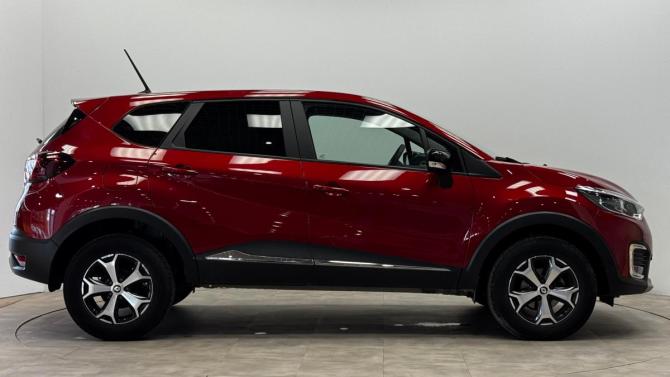 Renault Kaptur I Рестайлинг с пробегом 2021 года, цена 1 869 000 рублей, 21024 км, внедорожник, Автокод Объявления