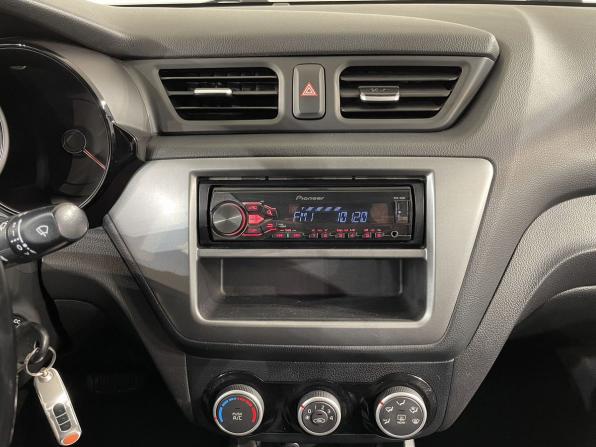 Kia Rio III с пробегом 2015 года, цена 949 000 рублей, 132868 км, седан, Автокод Объявления