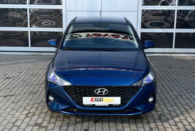 Hyundai Solaris II Рестайлинг с пробегом 2021 года, цена 1 580 000 рублей, 21285 км, седан, Автокод Объявления