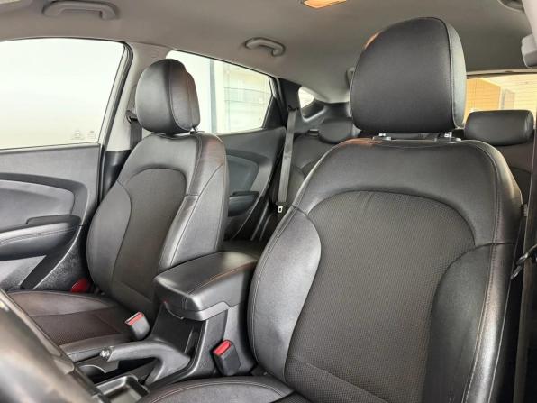 Hyundai ix35 I Рестайлинг с пробегом 2013 года, цена 1 280 000 рублей, 165470 км, внедорожник, Автокод Объявления