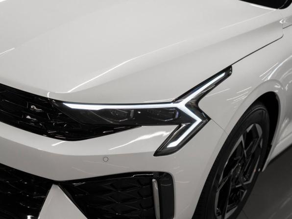 Kia K5 III Рестайлинг с пробегом 2026 года, цена 4 700 000 рублей, 11 км, седан, Автокод Объявления