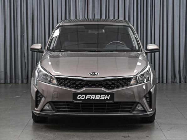Kia Rio IV Рестайлинг с пробегом 2021 года, цена 1 599 843 рубля, 142336 км, седан, Автокод Объявления