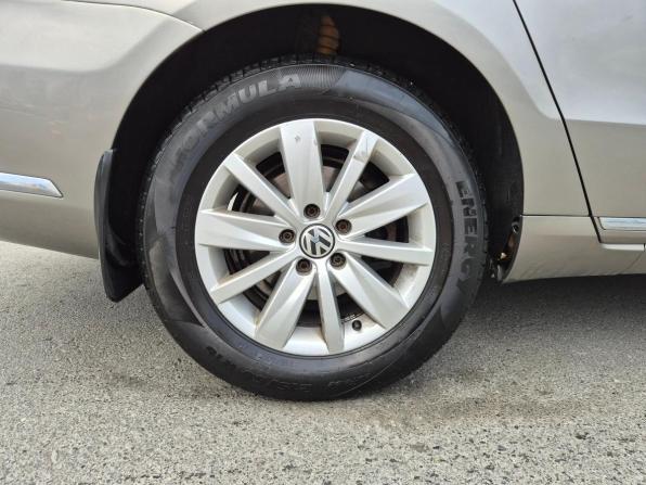 Volkswagen Passat B7 с пробегом 2012 года, цена 969 000 рублей, 238046 км, седан, Автокод Объявления