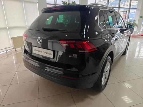 Volkswagen Tiguan II с пробегом 2018 года, цена 1 999 000 рублей, 153552 км, внедорожник, Автокод Объявления