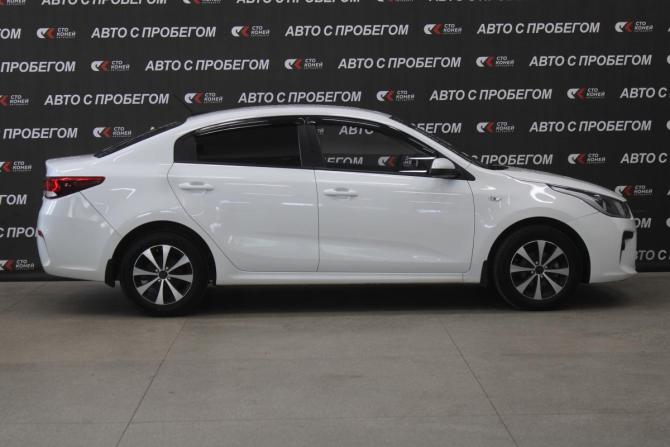 Kia Rio IV с пробегом 2018 года, цена 1 233 000 рублей, 180000 км, седан, Автокод Объявления