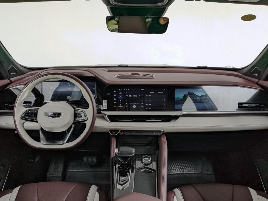 Geely Monjaro I Москва  - изображение 14