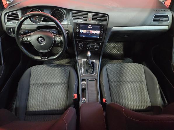 Volkswagen Golf VII Рестайлинг с пробегом 2018 года, цена 1 749 000 рублей, 122131 км, хэтчбек, Автокод Объявления
