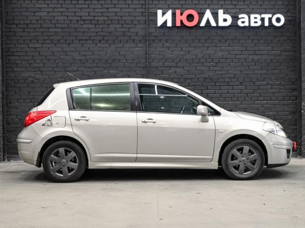 Nissan Tiida I Рестайлинг с пробегом 2011 года, цена 450 000 рублей, 241635 км, хэтчбек, Автокод Объявления