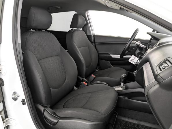 Kia Rio III с пробегом 2015 года, цена 940 000 рублей, 143205 км, хэтчбек, Автокод Объявления