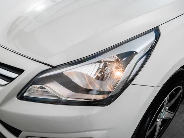 Hyundai Solaris I Рестайлинг с пробегом 2015 года, цена 1 020 300 рублей, 152274 км, седан, Автокод Объявления