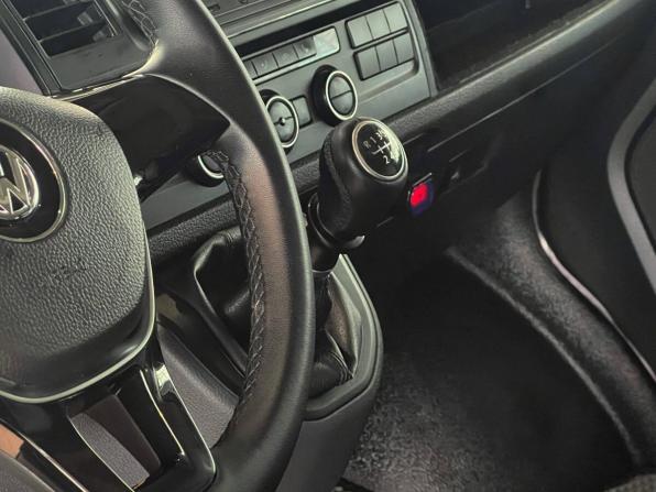 Volkswagen Caravelle T6 с пробегом 2017 года, цена 3 100 000 рублей, 248206 км, минивэн, Автокод Объявления
