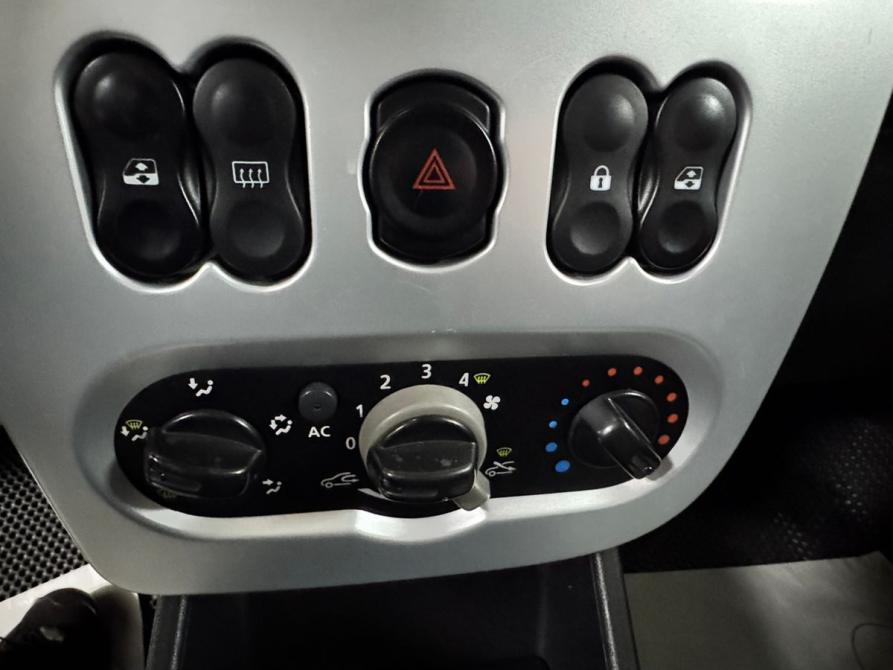 Renault Sandero I Кандалакша  - изображение 15