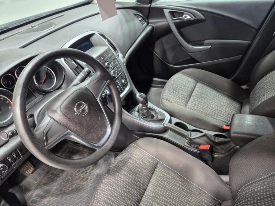 Opel Astra J Рестайлинг Воронеж  - изображение 14