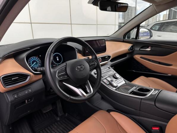 Hyundai Santa Fe IV Рестайлинг с пробегом 2022 года, цена 3 790 000 рублей, 68762 км, внедорожник, Автокод Объявления