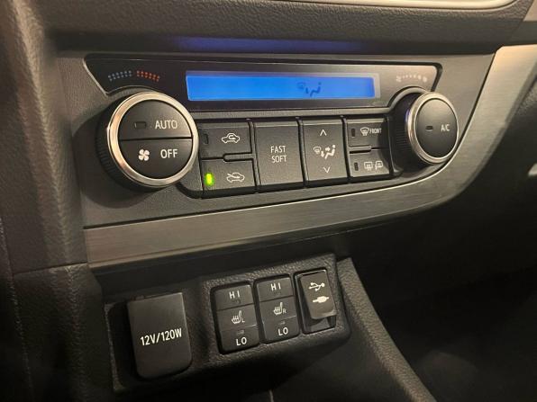 Toyota Auris II с пробегом 2013 года, цена 1 029 900 рублей, 153000 км, хэтчбек, Автокод Объявления