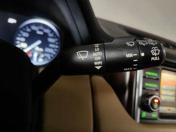 Land Rover Range Rover III Рестайлинг 2 с пробегом 2011 года, цена 1 399 000 рублей, 259355 км, внедорожник, Автокод Объявления