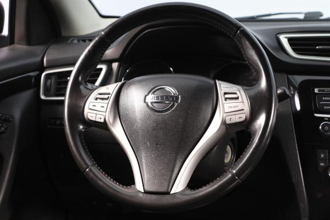 Nissan Qashqai II с пробегом 2017 года, цена 1 449 000 рублей, 90501 км, внедорожник, Автокод Объявления