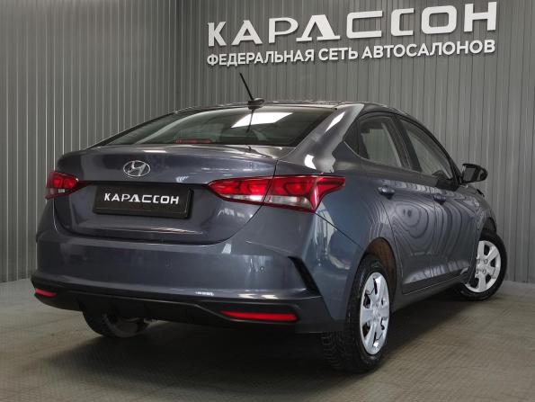 Hyundai Solaris II Рестайлинг с пробегом 2021 года, цена 1 367 000 рублей, 55255 км, седан, Автокод Объявления
