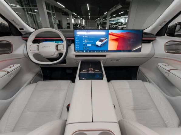 Lynk &amp; Co 900 с пробегом 2026 года, цена 8 350 000 рублей, 27 км, внедорожник, Автокод Объявления