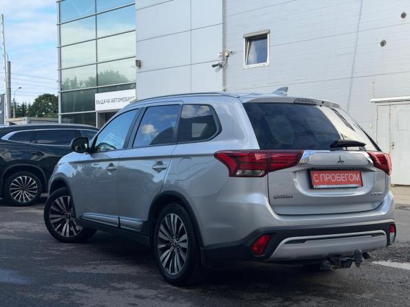 Mitsubishi Outlander III Рестайлинг 2 с пробегом 2018 года, цена 1 799 000 рублей, 109000 км, внедорожник, Автокод Объявления