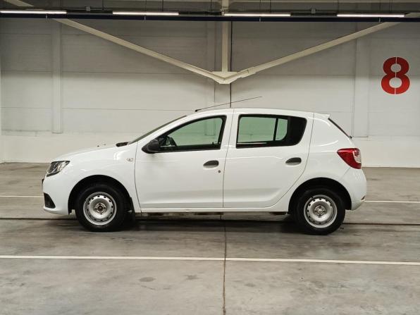Renault Sandero II с пробегом 2018 года, цена 865 000 рублей, 72985 км, хэтчбек, Автокод Объявления