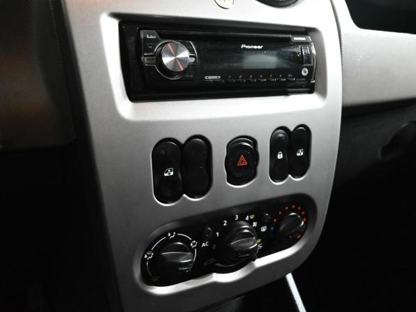 Renault Logan I Рестайлинг с пробегом 2012 года, цена 530 000 рублей, 137273 км, седан, Автокод Объявления
