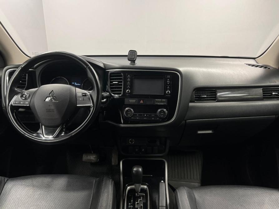 Mitsubishi Outlander III Рестайлинг 2 Санкт-Петербург  - изображение 8