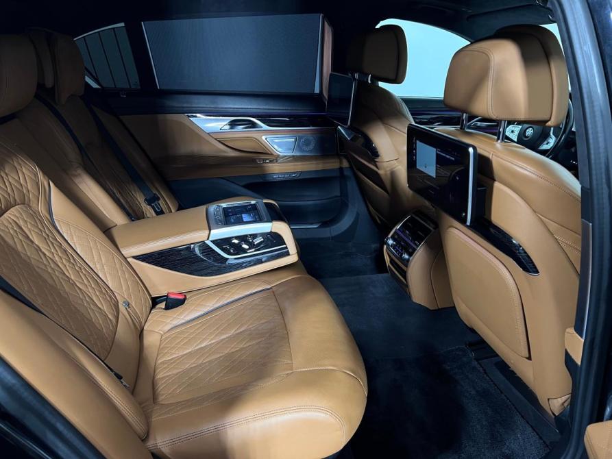 BMW 7 серии VI (G11/G12) Рестайлинг Ростов-на-Дону  - изображение 27