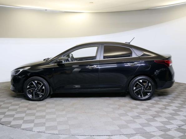 Hyundai Solaris II Рестайлинг с пробегом 2021 года, цена 1 799 000 рублей, 54000 км, седан, Автокод Объявления
