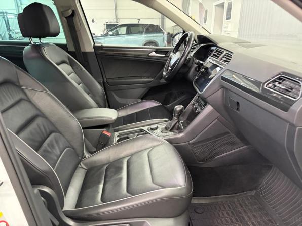Volkswagen Tiguan II с пробегом 2018 года, цена 2 597 000 рублей, 164585 км, внедорожник, Автокод Объявления