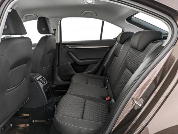 Skoda Octavia III (A7) Рестайлинг с пробегом 2018 года, цена 1 850 000 рублей, 55600 км, лифтбек, Автокод Объявления