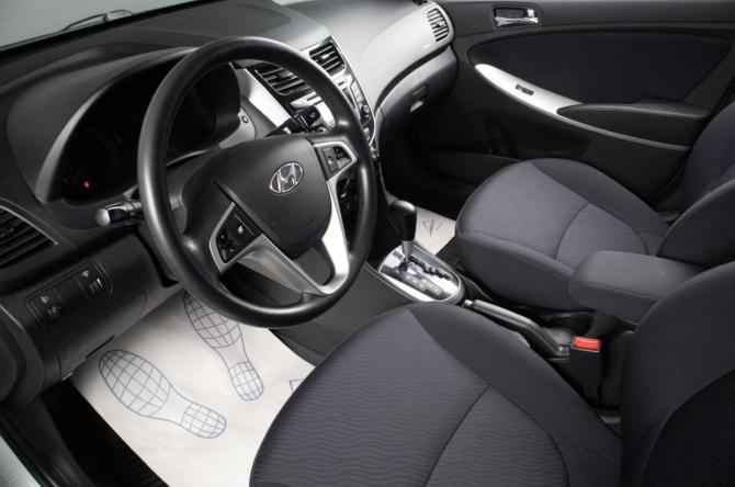 Hyundai Solaris I с пробегом 2013 года, цена 999 000 рублей, 74125 км, седан, Автокод Объявления