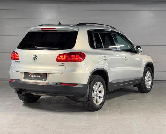 Volkswagen Tiguan I Рестайлинг с пробегом 2013 года, цена 1 129 000 рублей, 135701 км, внедорожник, Автокод Объявления