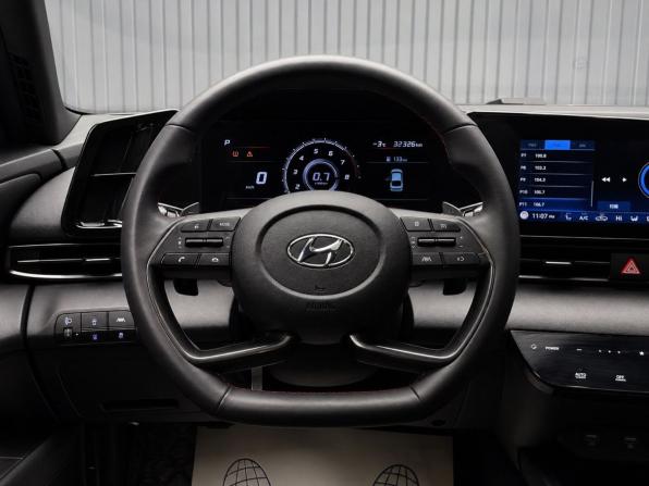 Hyundai Elantra VII (CN7) с пробегом 2022 года, цена 1 742 000 рублей, 32000 км, седан, Автокод Объявления
