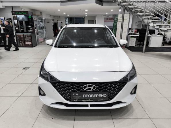 Hyundai Solaris II с пробегом 2020 года, цена 1 099 000 рублей, 131097 км, седан, Автокод Объявления