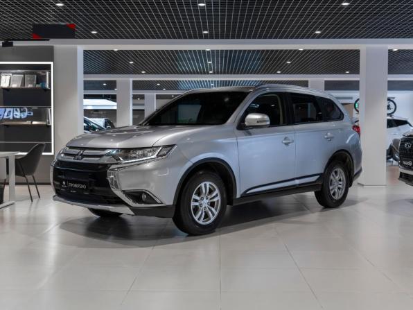 Mitsubishi Outlander III Рестайлинг 2 с пробегом 2017 года, цена 2 120 000 рублей, 74846 км, внедорожник, Автокод Объявления
