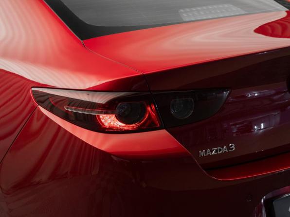 Mazda 3 IV (BP) с пробегом 2020 года, цена 2 280 000 рублей, 52381 км, седан, Автокод Объявления