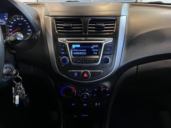 Hyundai Solaris I Рестайлинг с пробегом 2014 года, цена 745 000 рублей, 244333 км, седан, Автокод Объявления