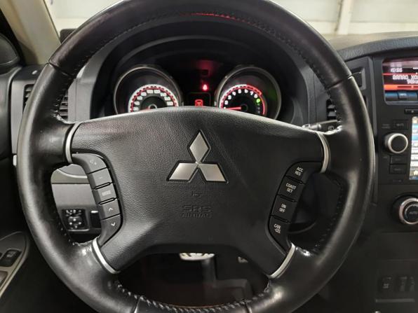 Mitsubishi Pajero IV Рестайлинг 1 с пробегом 2013 года, цена 2 433 000 рублей, 152651 км, внедорожник, Автокод Объявления